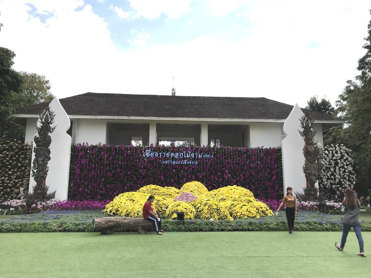 Bann Tawan Hostel & Spa Chiang Rai Luaran gambar